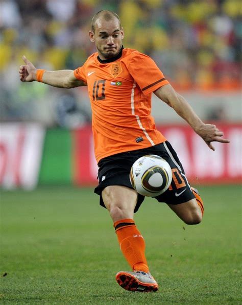 wesley sneijder football